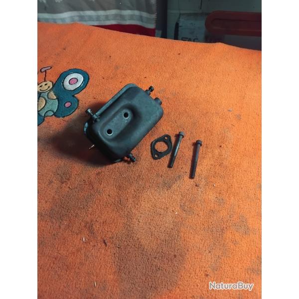 Pot d'�chappement d�broussailleuse Robin NB411