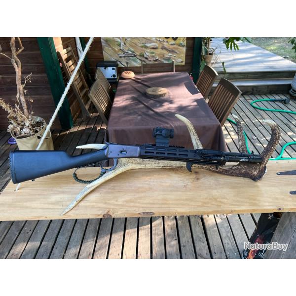 Carabine Rossi Puma tactical 44 magnum + Holosun hs403r + lampe tactique + porte cartouche