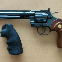 Colt python canon 8 pouces de 1976  Royal Blue arme de collection &eacute;tat irr&eacute;prochable rare a trouver