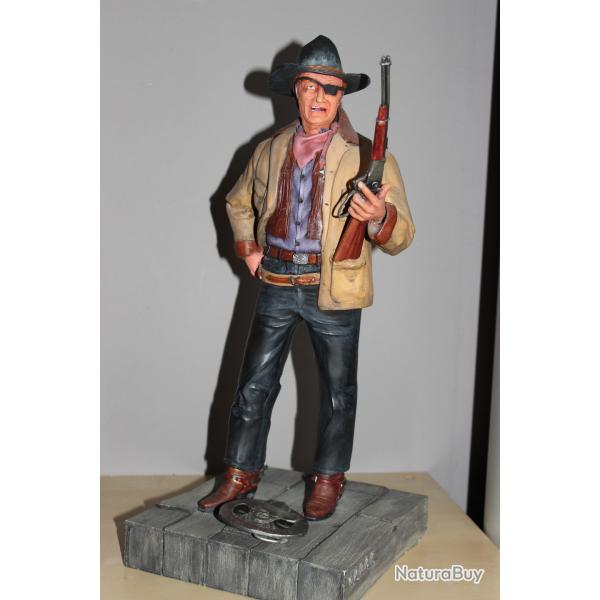 fIGURINE  JOHN WAYNE DE 35 CM .