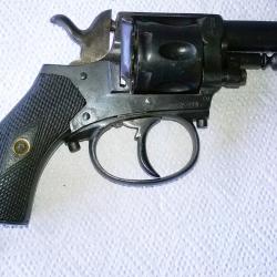 Revolver Francais