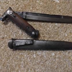 Ba&iuml;onnette lame pliable Carcano mod&egrave;le rare