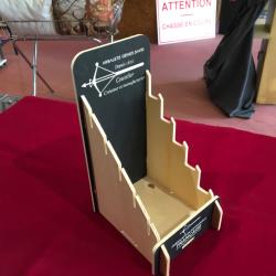 PR&Eacute;SENTOIRS COUTEAUX LAGUIOLE EN BOIS