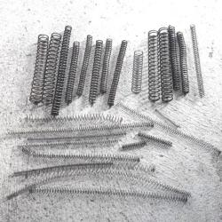 GROS LOT de ressorts fusil carabine BERETTA BROWNING BREDA DIANA NORICA- VENDU PAR JEPERCUTE (SW805)