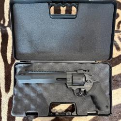 TAURUS RAGING HUNTER cal. 44 Mag