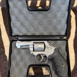 Smith et Wesson 64-6 cal. 38SP