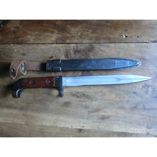 baionnette a d�finir  type  AK-47  / 3555
