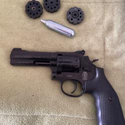 Pistolet Smith et Wesson airsoft mod 586 686