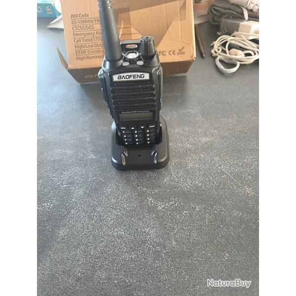 Talkie walkie baofeng 65-108MHz FM  radio.
