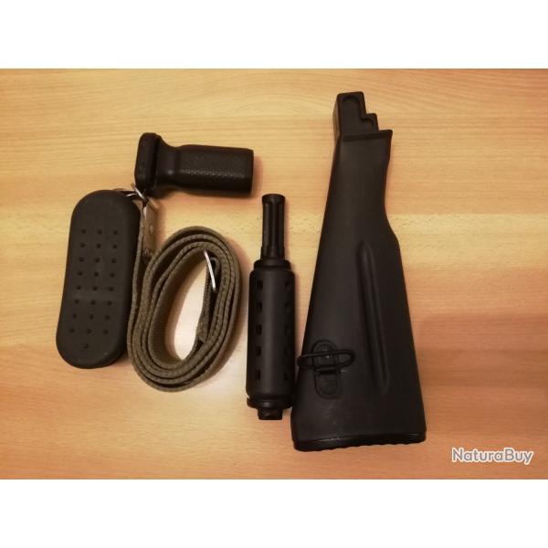Lot pi�ces akm, ak47