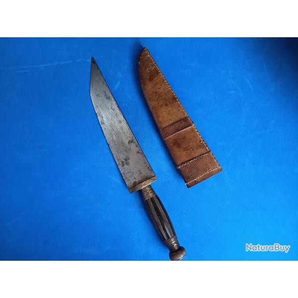 Cuchillo antiguo del Vietnam
