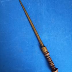 Pincho antiguo laton