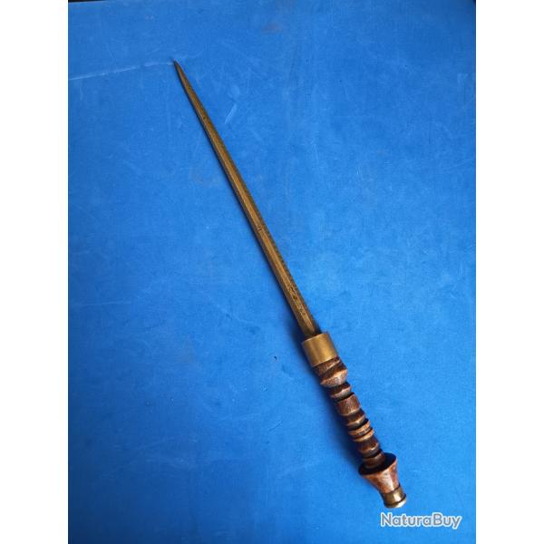 Pincho antiguo laton