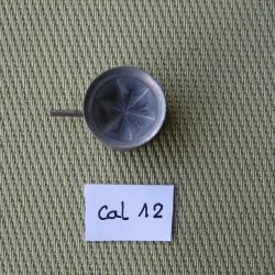 Pi&egrave;ce du sertisseur Nemrod de Manufrance en cal 12 servant &agrave; former l'&eacute;toile de la cartouche