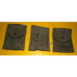 ARMEE AMERICAINE U.S : LOT DE 3 ETUIS A  PANSEMENT INDIVIDUEL OU POUR LA BOUSSOLE  , MODELE 1956  PE