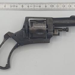 Petit pistolet en 32 S&W court (pour pi&egrave;ces).