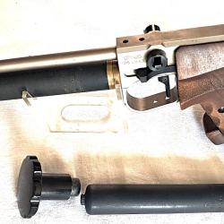 RARE ! Pistolet comp&eacute;tition WALTHER CP5 5 coups semi-auto 4.5mm droitier &agrave; CO2 d&eacute;tente &eacute;lectronique