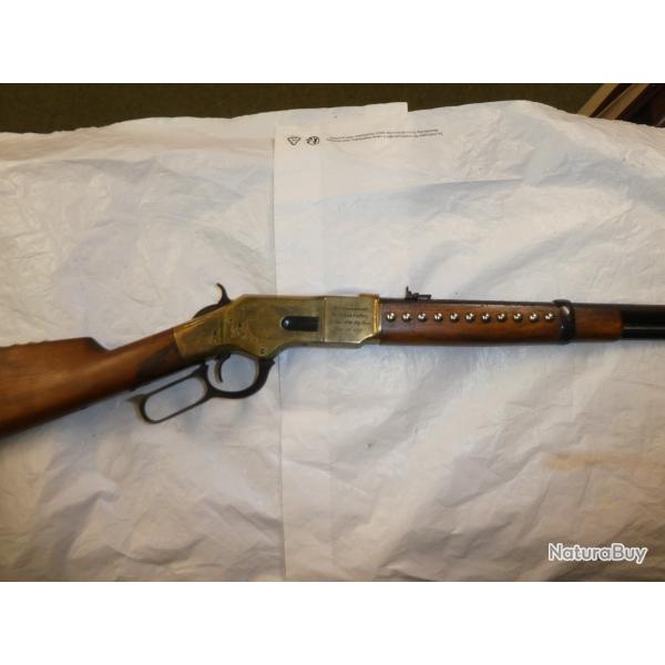 ancienne carabine UBERTI 66 comm�morative cal 44/40