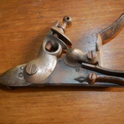 Platine de fusil 1777  longueur 152 mm en bel &eacute;tat
