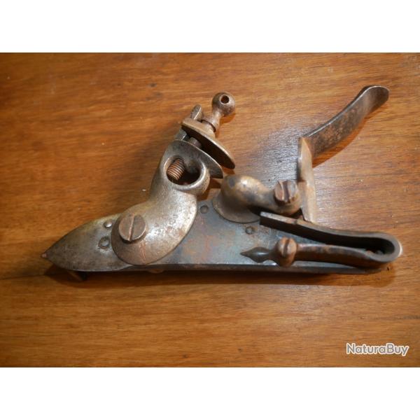 Platine de fusil 1777  longueur 152 mm en bel �tat
