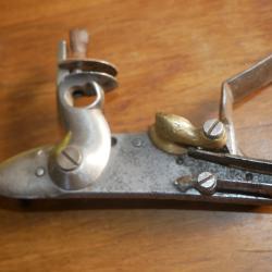 Platine de fusil 1777  longueur 160 mm en bel &eacute;tat