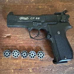 Pistolet CO2 Walther CP88 + 5 Barillets et malette