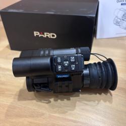 Monoculaire clip on pard