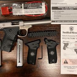 Smith & Wesson sw22 Victory
