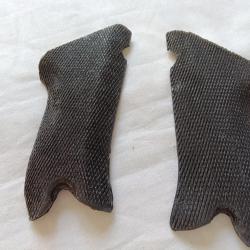 Paire de plaquettes noires pour P08 ( A1 )