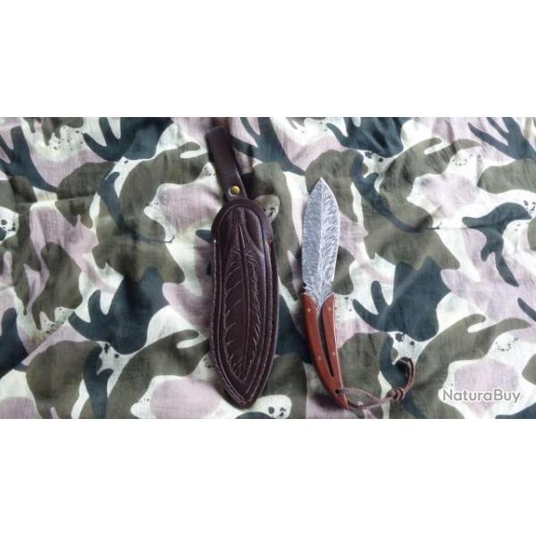 TRES BEAU COUTEAU NEUF LAME DAMASSEE AIGUISE DES 2 COTES FORME PLUME