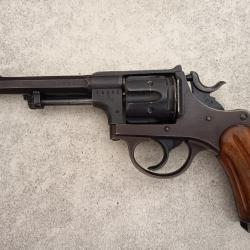 Vend R&eacute;volver Suisse 1882  cal 7.5 cat D2