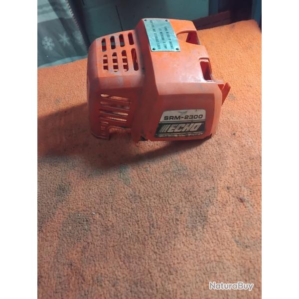 Capot couvercle moteur d�broussailleuse Echo SRM-2300