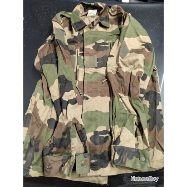 Veste de combat 104M neuve.
