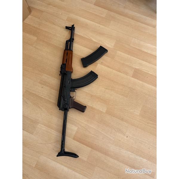 Vend r�plique airsoft AK 47 +un chargeur
