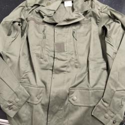 Veste de treillis satin. 96M neuve.