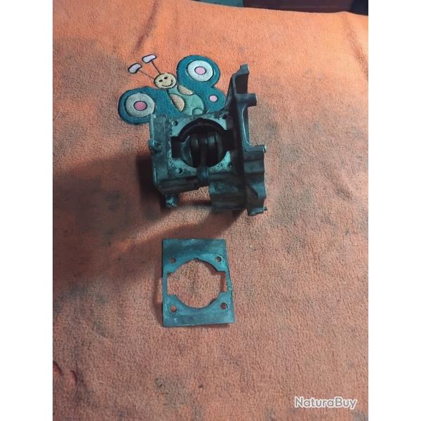 Bas moteur d�broussailleuse Kawasaki TH43