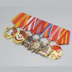 Barrettes de rubans URSS m&eacute;dailles sovi&eacute;tiques Ordre Drapeau Rouge L&eacute;nine militaria