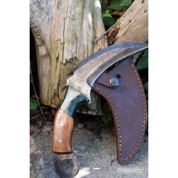 Couteau Karambit Lame Acier Damas 256 Couches Manche Bois Olivier/R�sine Etui Cuir Fabric Artisanale