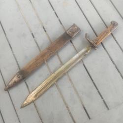 Ba&iuml;onnette allemande mle 98/05 dat&eacute;e 1915 avec fourreau cuir - mise en vente 1�