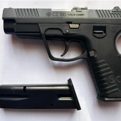 CZ 100