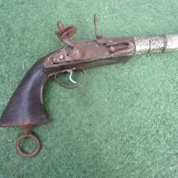 reproduction pistolet Moukalas