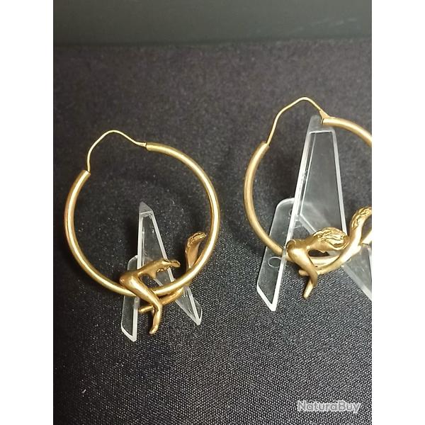 Boucle d'oreille cr�ole vintage en vermeil Charles Jourdan
