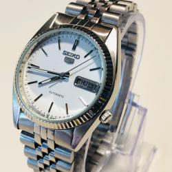 Montre Homme Seiko 5 Automatic Vintage - Cadran Blanc - Lunette Cannel&eacute;e