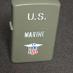 briquet en m&eacute;tal vert olive US MARINE