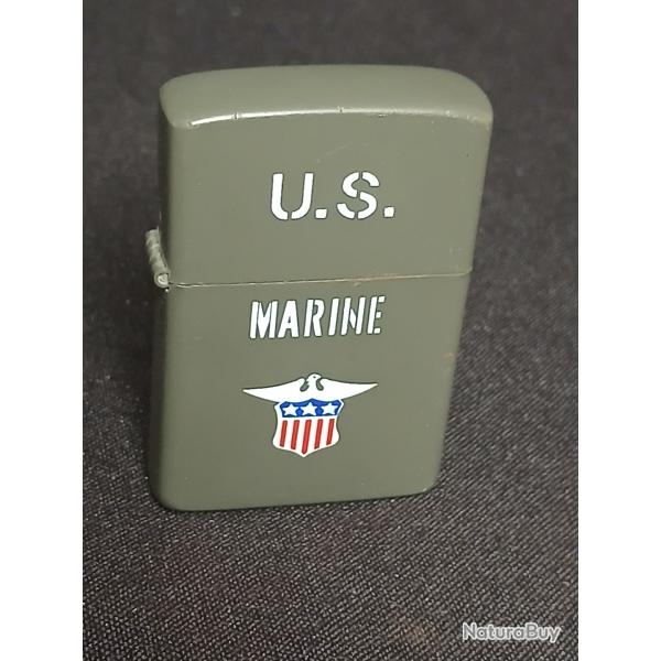 briquet en m�tal vert olive US MARINE