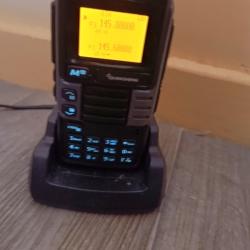talkie walkie quansheng vhf uhf fm // tres bon &eacute;tat