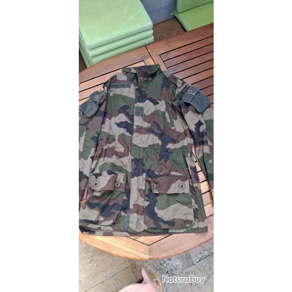 Vend veste camouflage militaire
