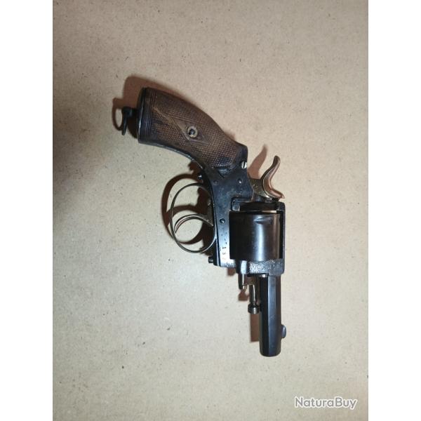 Bulldog 320 � pontet