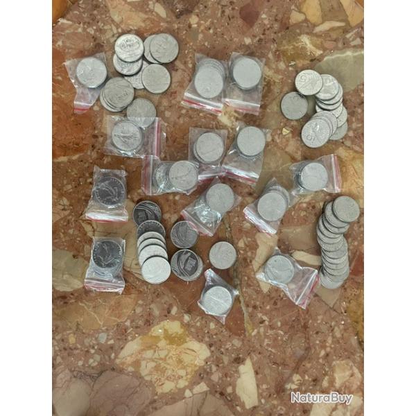Lot de 104 pi�ces de 5 FRS