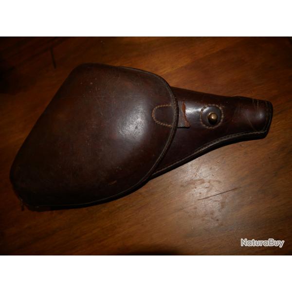 Etui de Revolver 1873 Fran�ais en cuir fauve sangle de fermeture cass�e � restaurer